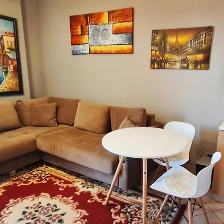 Apartman 6th Floor Apartments, Tirana